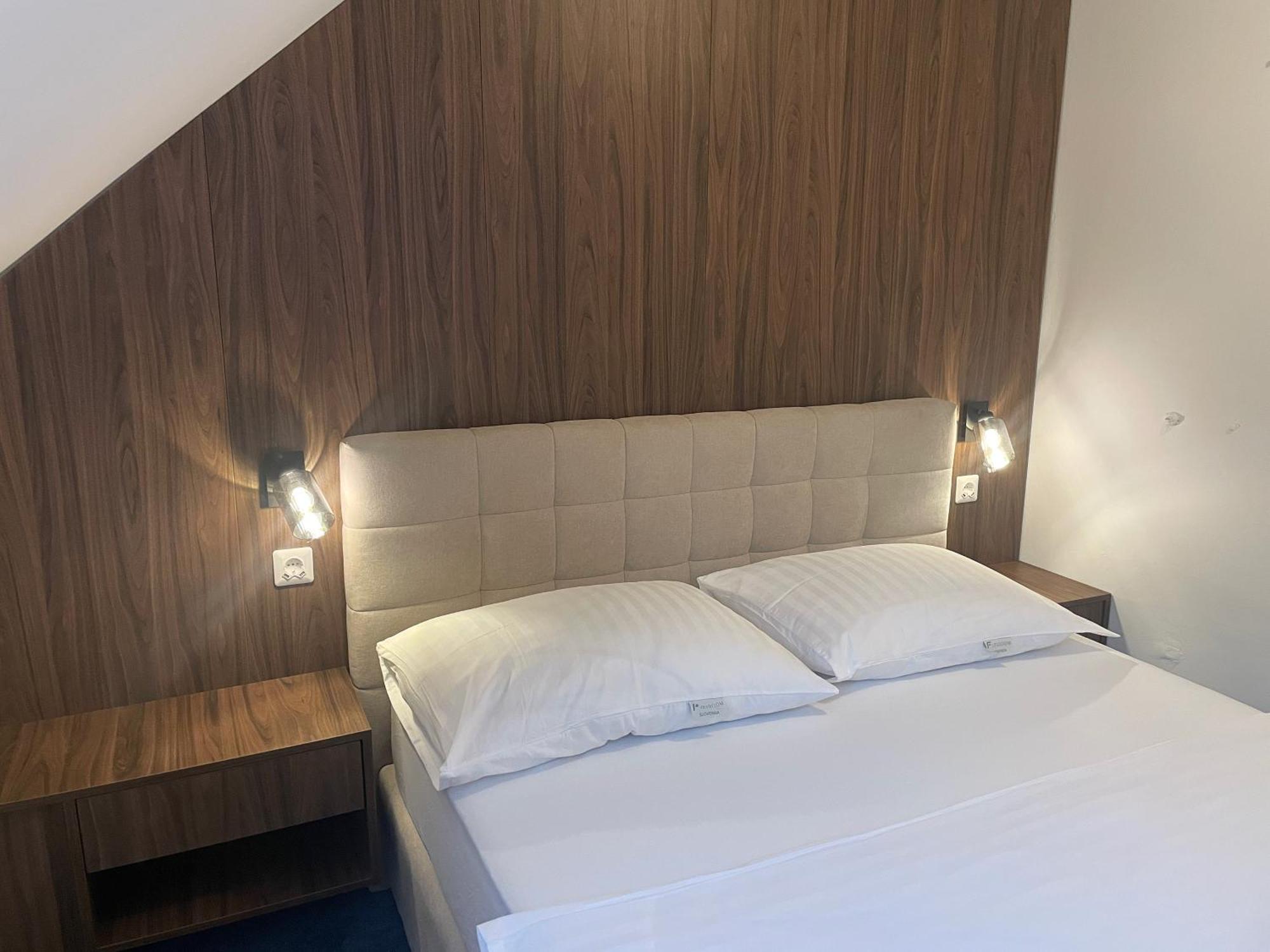 Reich Motel Velenje Eksteriør bilde